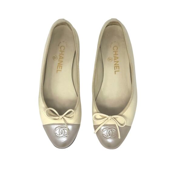 Chanel Classic Beige & Taupe Patent Cap Toe Ballet Flats Sz 37 Two Tone CC Logo - Picture 12 of 14